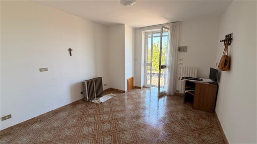 Villa Panoramica In Buone Condizioni Con Trullo Comunicante.